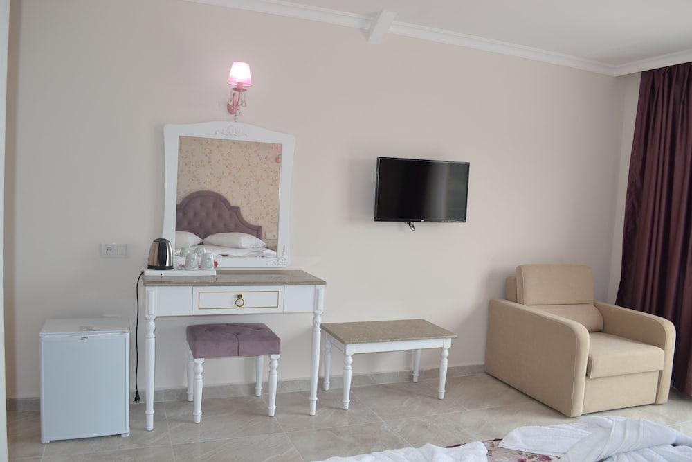 Turk Hotel Олудениз Екстериор снимка