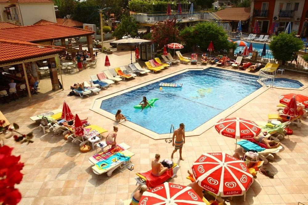 Turk Hotel Олудениз Екстериор снимка