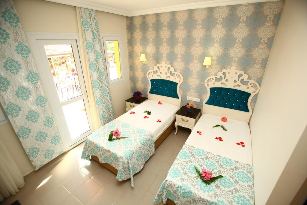 Turk Hotel Олудениз Стая снимка